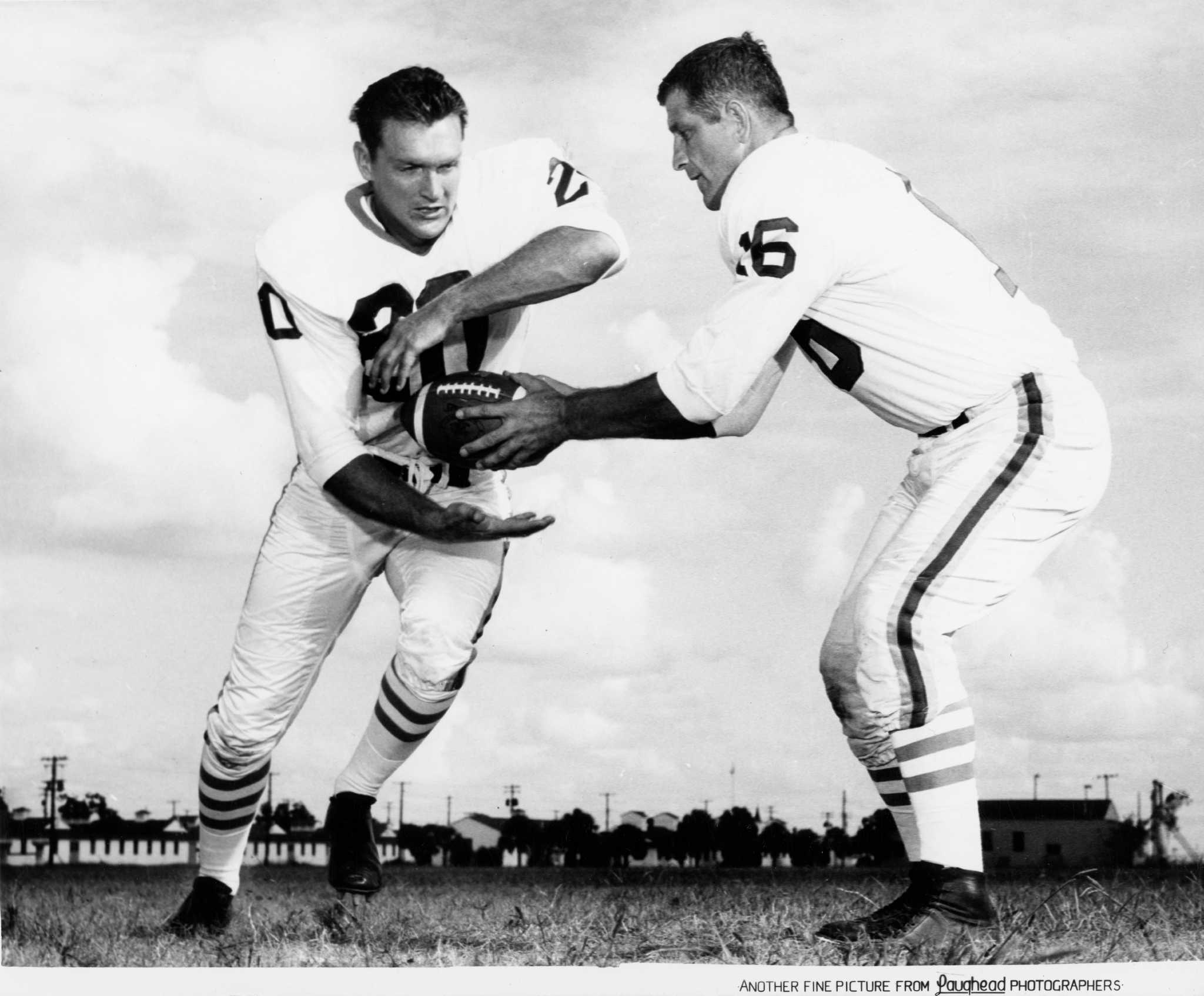 Bud Adams, founder of Houston Oilers and owner of Tennessee Titans, dead at  90 – New York Daily News