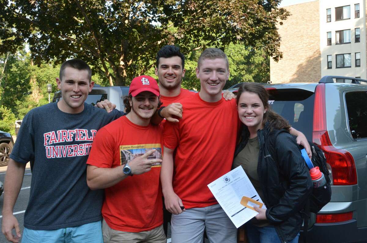 Fairfield University first-year students moved onto campus on September 4, 2016. In addition to moving into dorms, the students interacted with resident assistants, new student leaders, and community associates. Were you SEEN?