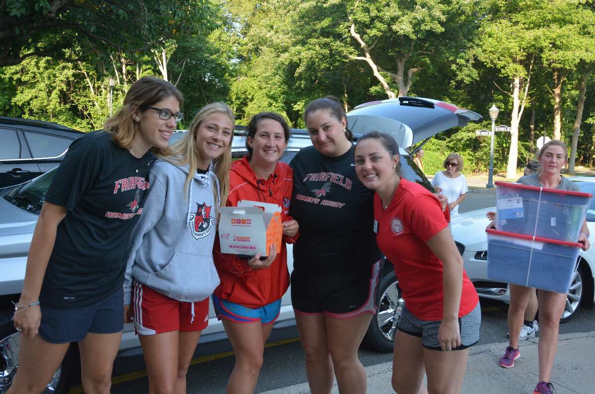 Fairfield University first-year students moved onto campus on September 4, 2016. In addition to moving into dorms, the students interacted with resident assistants, new student leaders, and community associates. Were you SEEN?