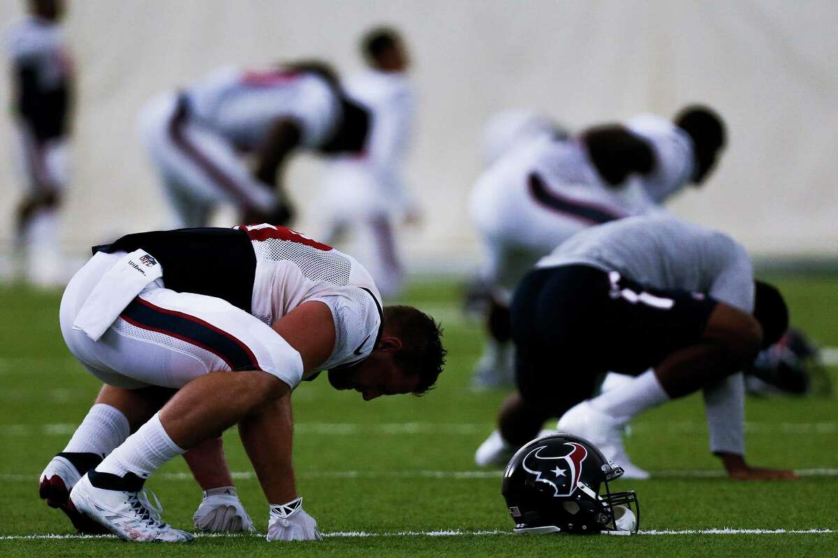 Texans' J.J. Watt passes physical, will practice Monday