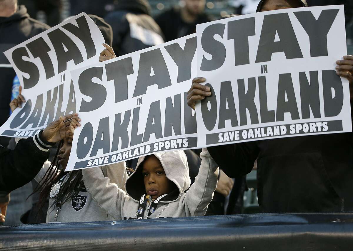 East Bay thinks it can keep Raiders, but deck looks stacked