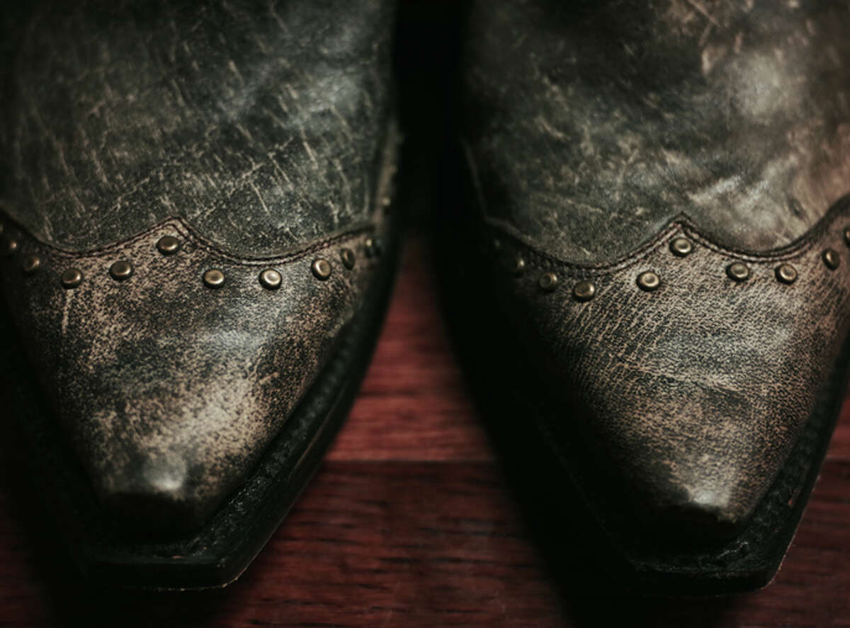arnold-schwarzenegger-makes-a-stop-into-austin-s-allens-boots