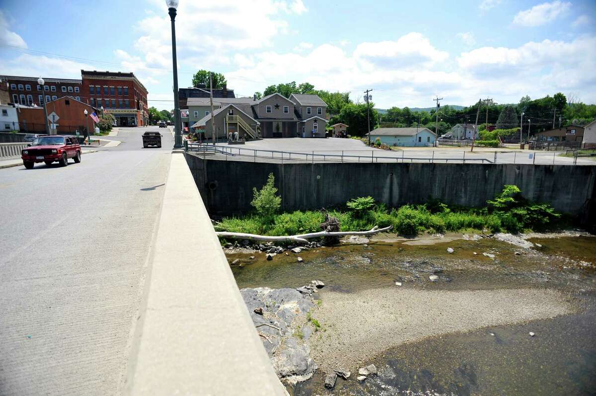 EPA pursues Superfund status for Hoosick Falls