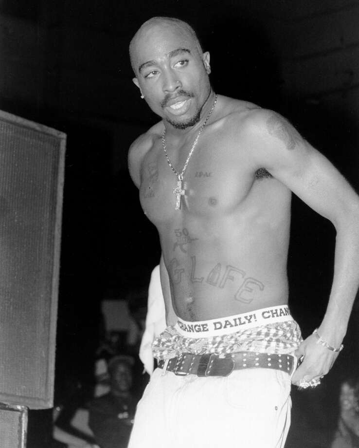 tupac shakur no shirt