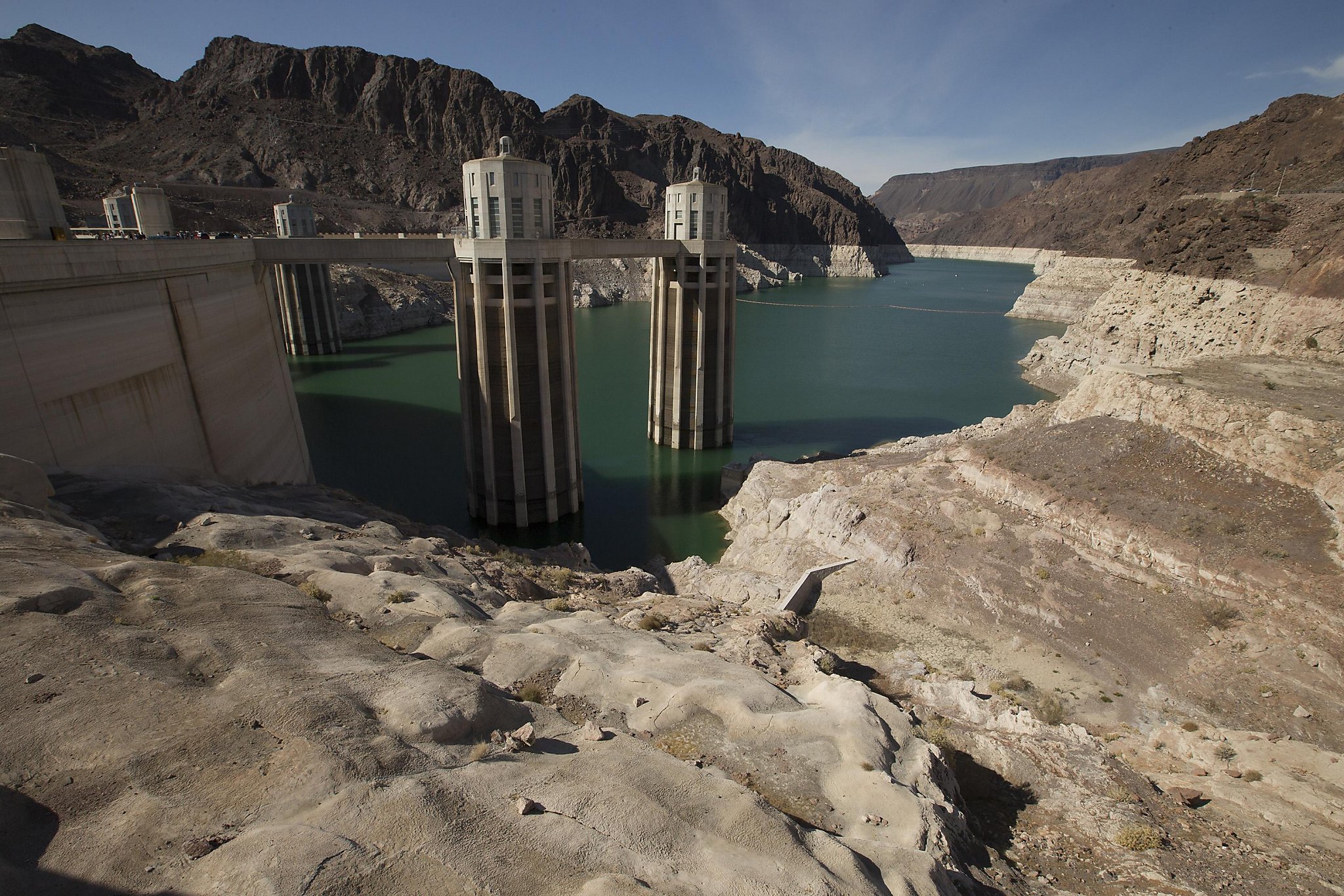 Lake Mead forecast hot and dry, with plenty of anxiety