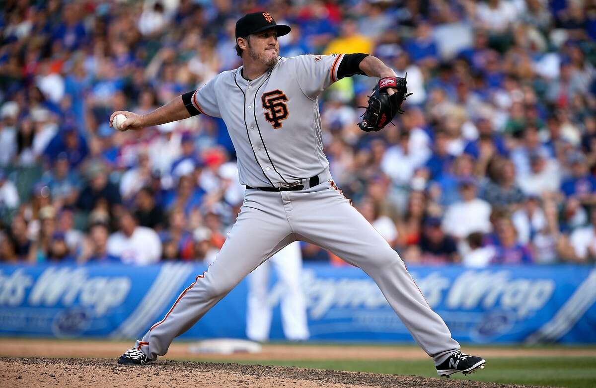 Joe Nathan #74 of the San Francisco Giants pitches in the twelfth inning against the Chicago Cubs at Wrigley Field on September 4, 2016 in Chicago, Illinois.