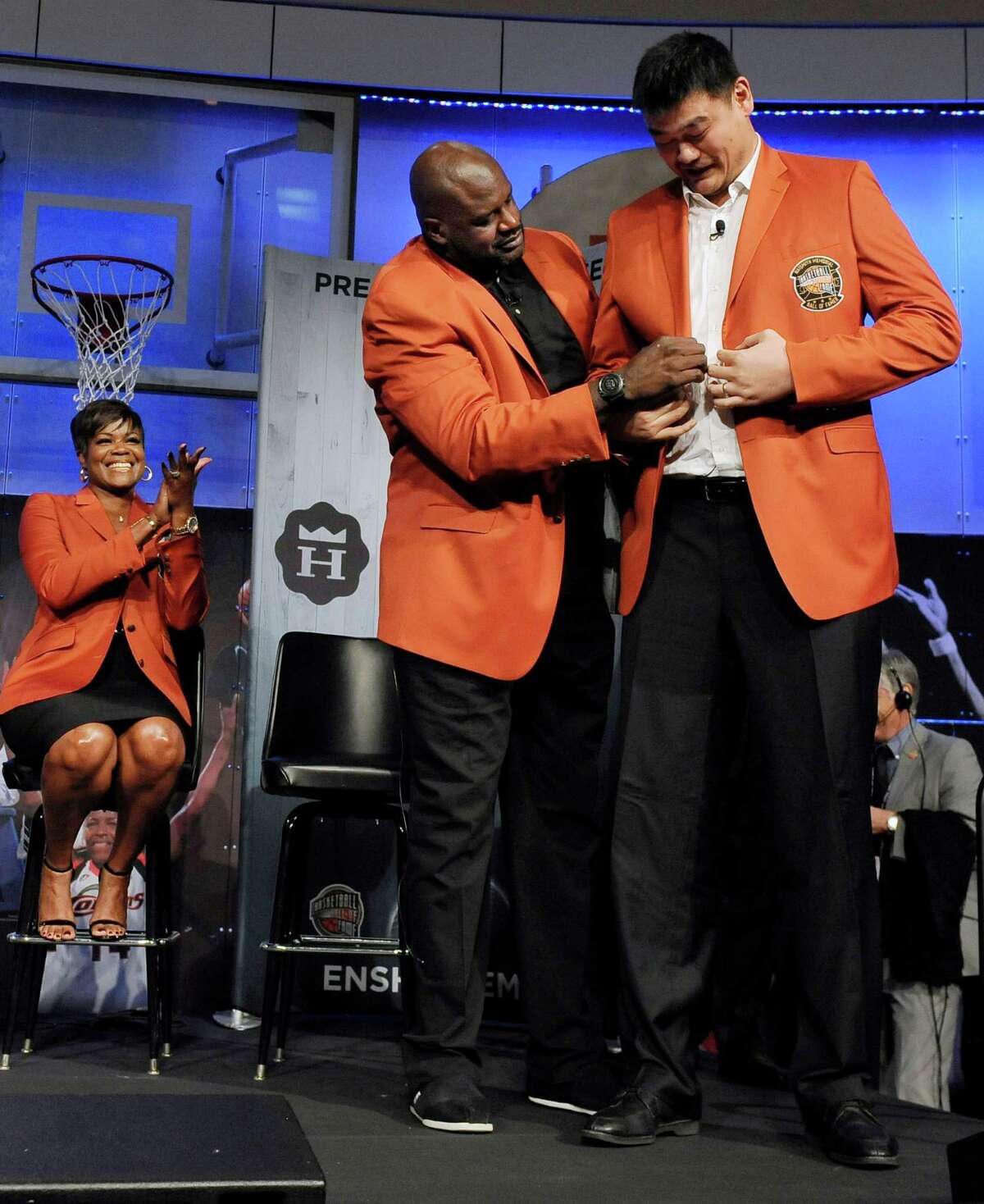 Yao Ming, Shaquille O'Neal Enjoy Mutual Admiration Society