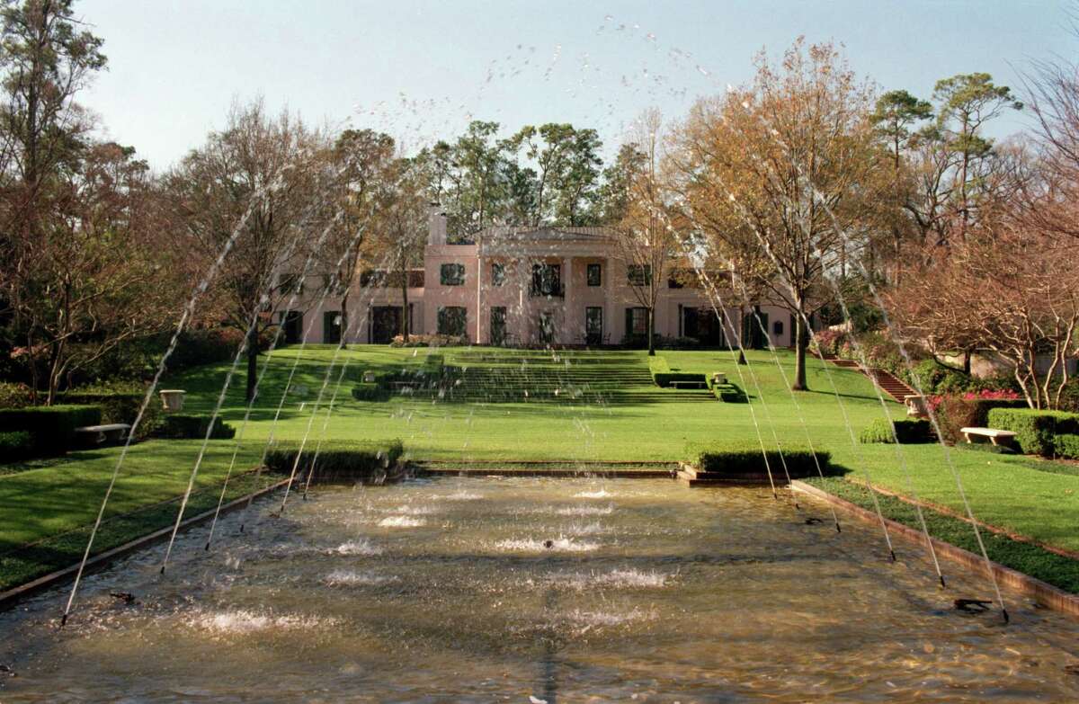 Renowned architect John Staub helped Houston build on its ...