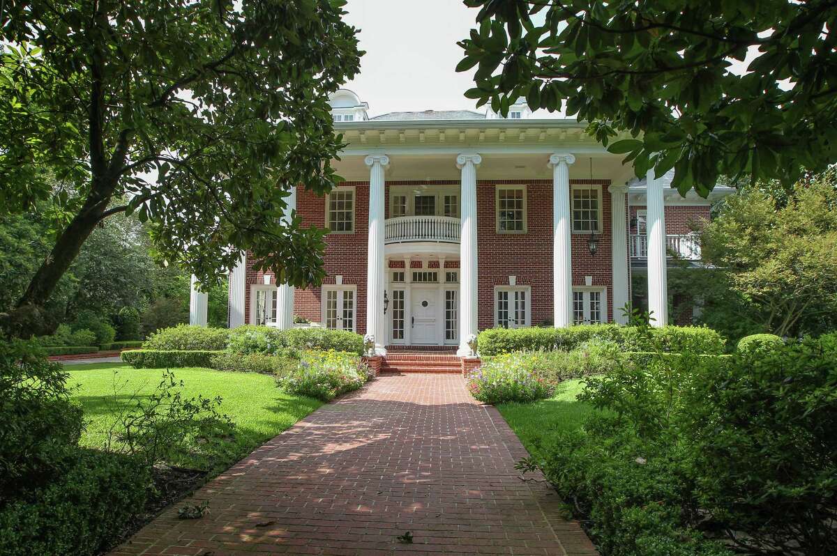 City to Broadacres Photography must be allowed