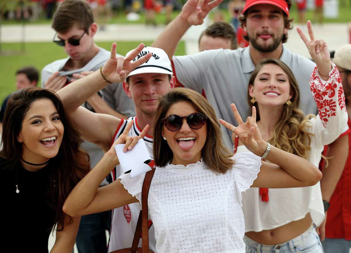 Photos: UH fans revved up for home opener