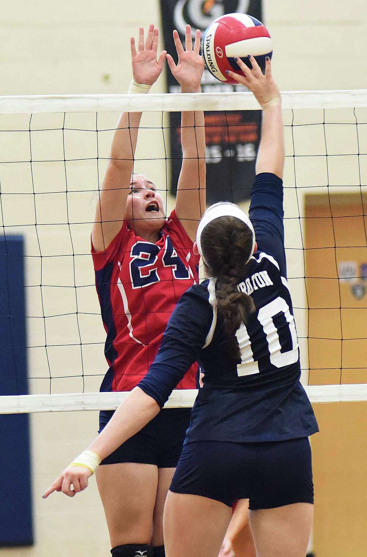 McMahon opens season with volleyball win