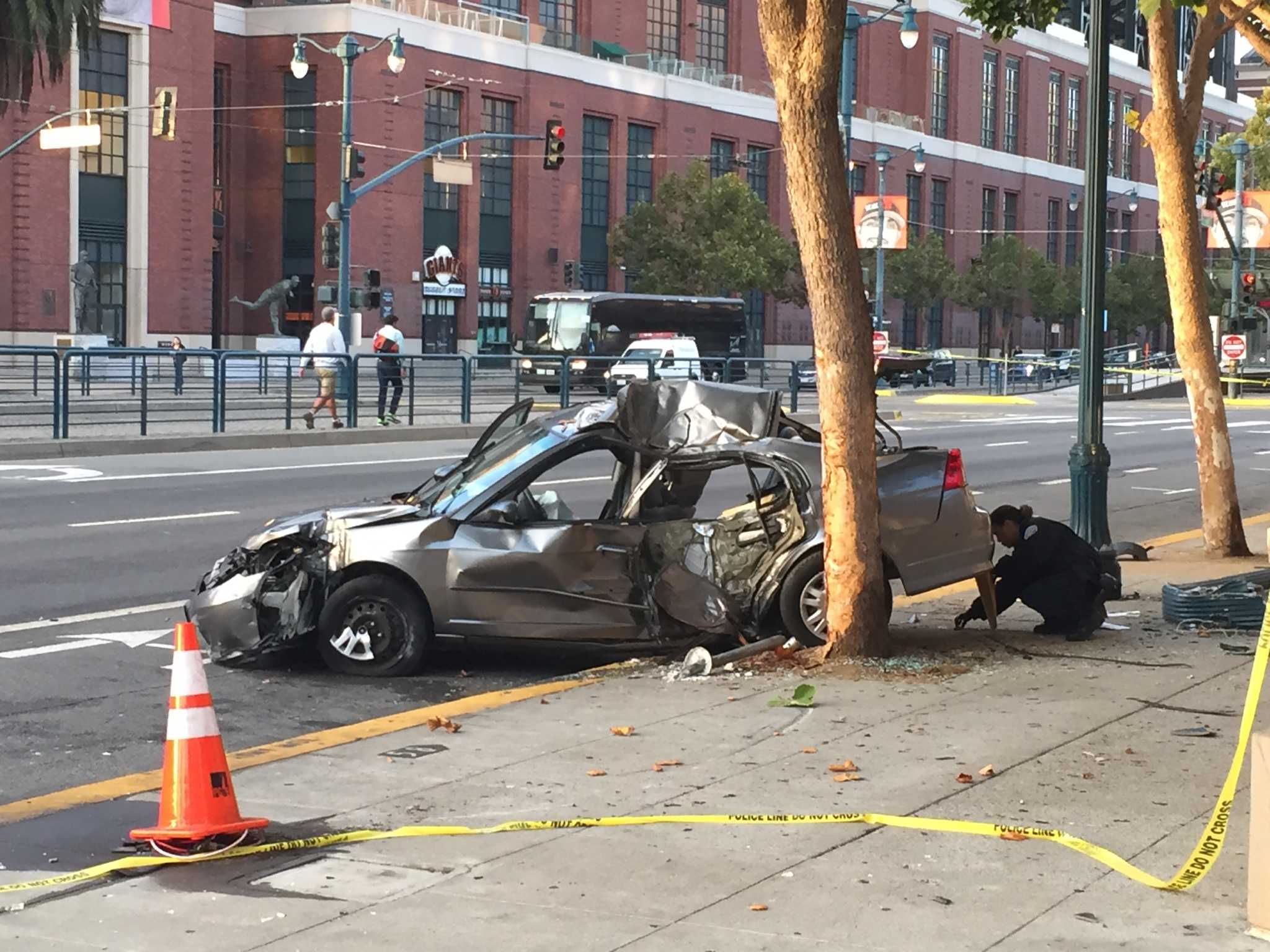 Carjacking suspects arrested after cop chase in SF ends in crash