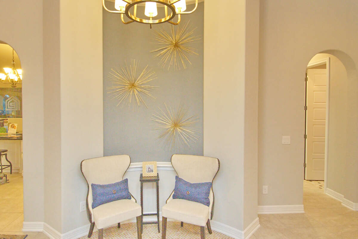 Convenience and luxury unite at Sitterle Homes Fronterra at Westpointe