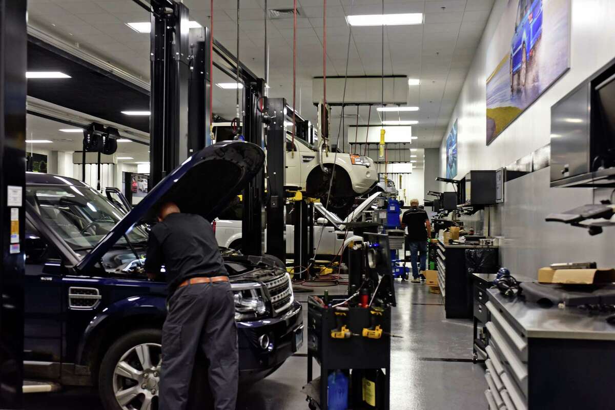 Jaguar Land Rover shows off new Darien dealership Thursday