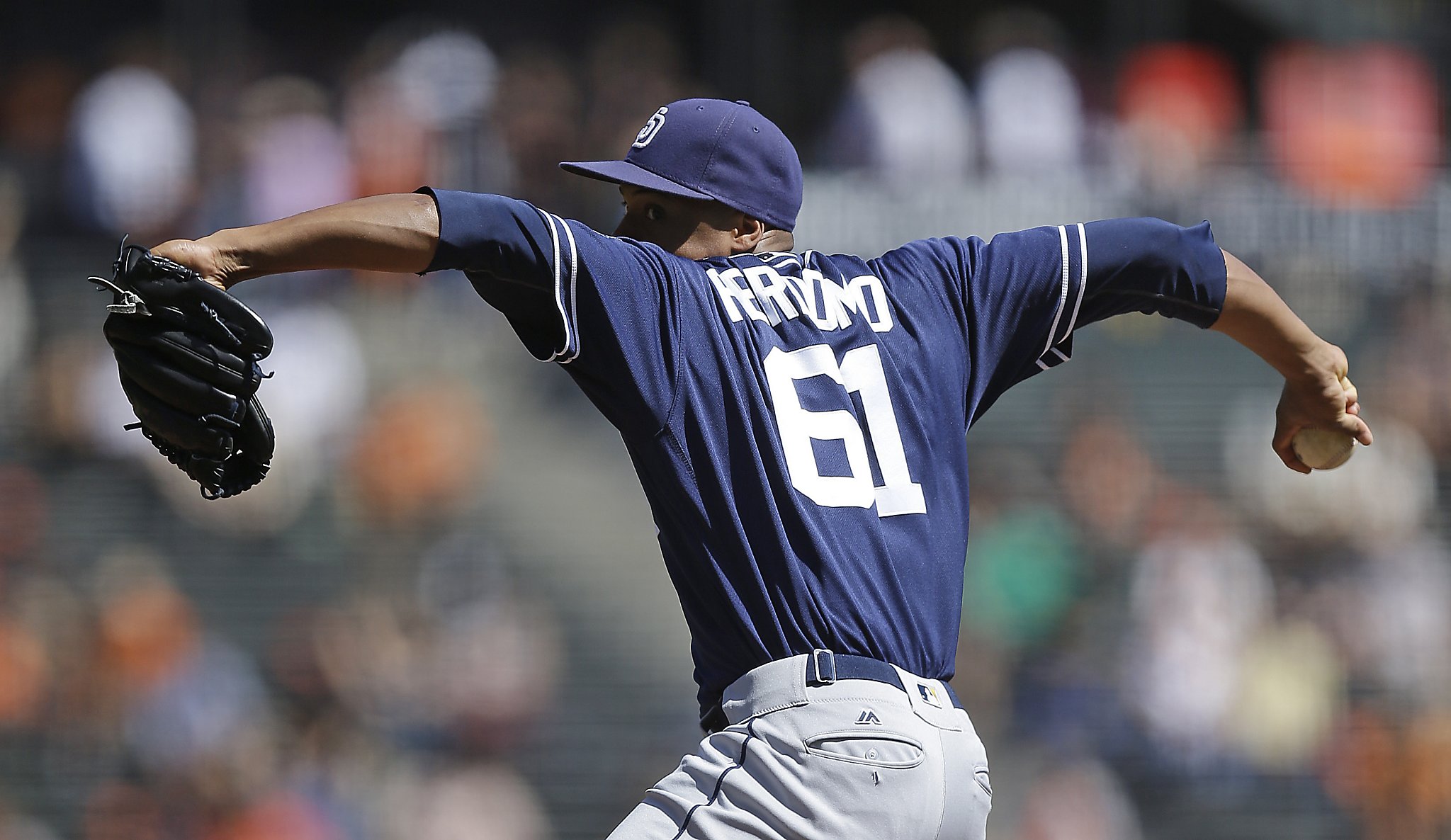 Welcome To The Battle For The Playoffs: Giants Vs. Padres – A Crucial Series. - 5y9uyb0