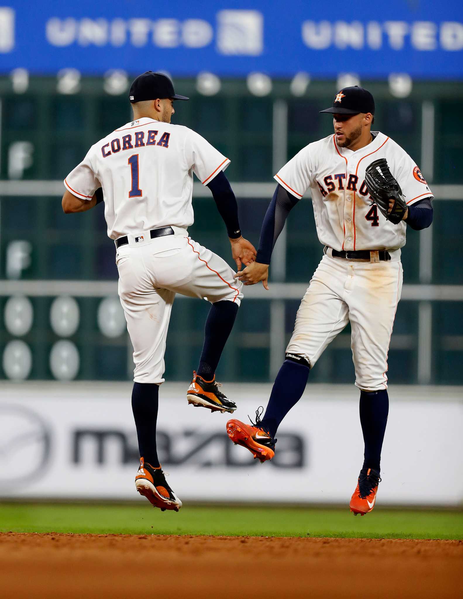 Carlos Gomez says Astros fans threw a lime and a baseball at him - NBC  Sports