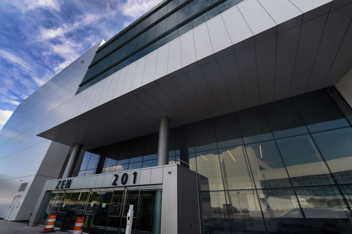 SUNY Poly's ZEN Building Becomes Clean Tech Hub