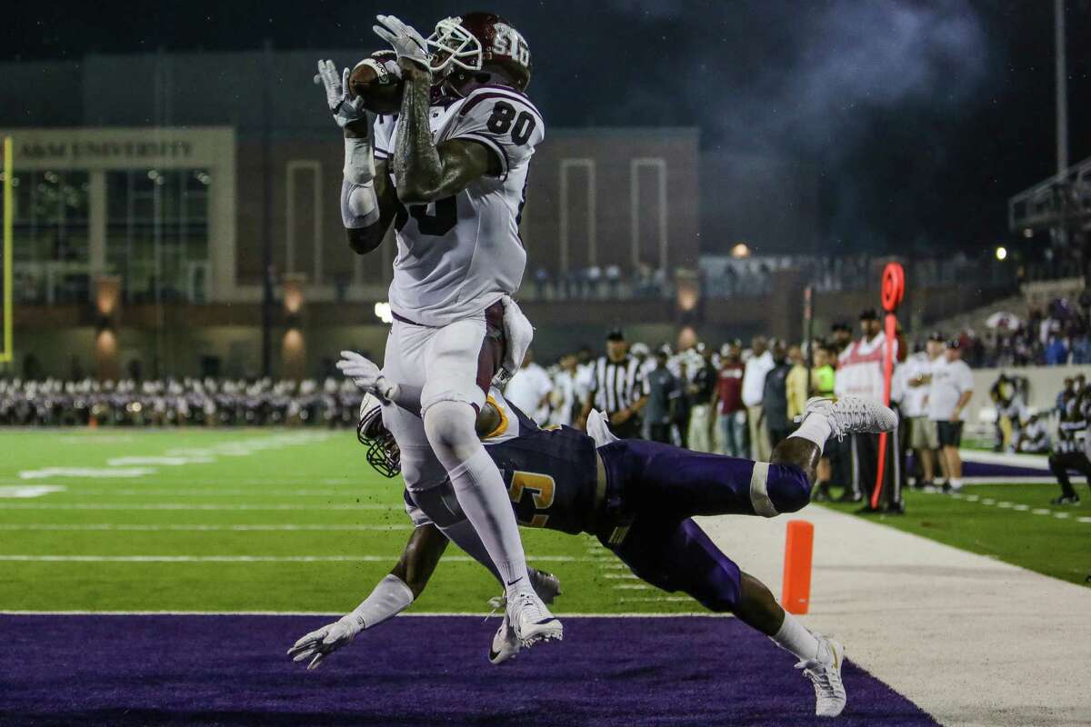 Texas Southern Tigers wide receiver Derrick Griffin (80) makes a catch, that was eventually called back, in the end zone past Prairie View Am Panthers cornerback Terrence Singleton (25) as the Prairie View Am Panthers take on the Texas Southern Tigers at Panther Stadium at Blackshear Field Sunday, September 4, 2016 in Prairie View. ( Michael Ciaglo / Houston Chronicle )