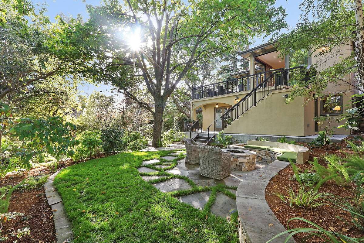 Largest lot in Crocker Highlands opens possibilities