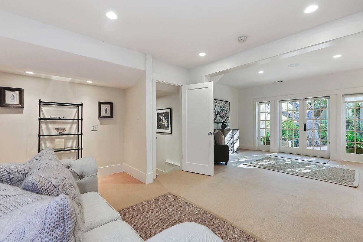 Largest lot in Crocker Highlands opens possibilities