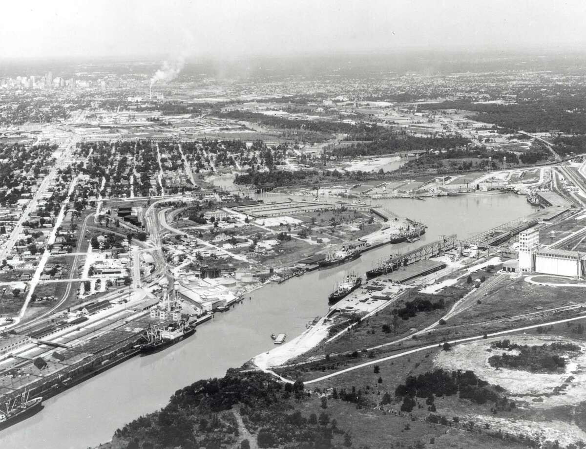 Historical photos of Pasadena