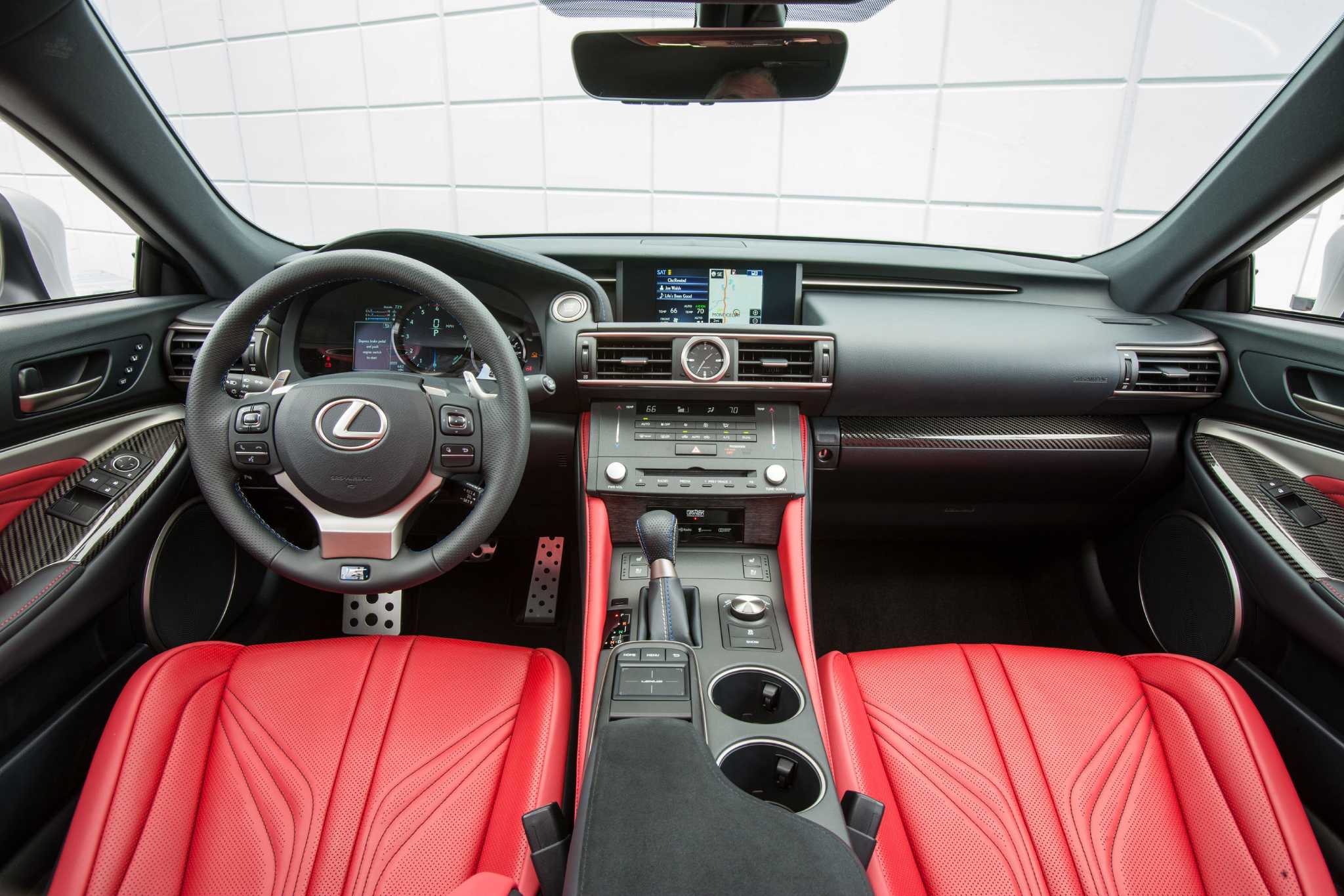 16 Lexus Rc F S A Luxurious Looker That Begs To Play On Track Days Houston Chronicle
