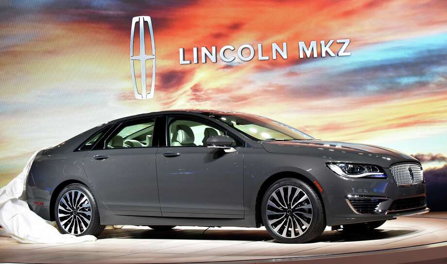 2017 Lincoln Mkz Quiet Potent Luxury With 400 Hp Houston Chronicle 2017 Lincoln Mkz Quiet Potent Luxury With 400 Hp