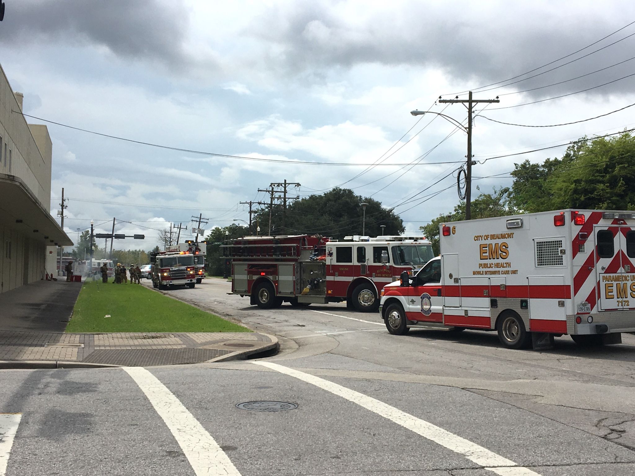 Firefighters stumble upon and contain downtown Beaumont fire