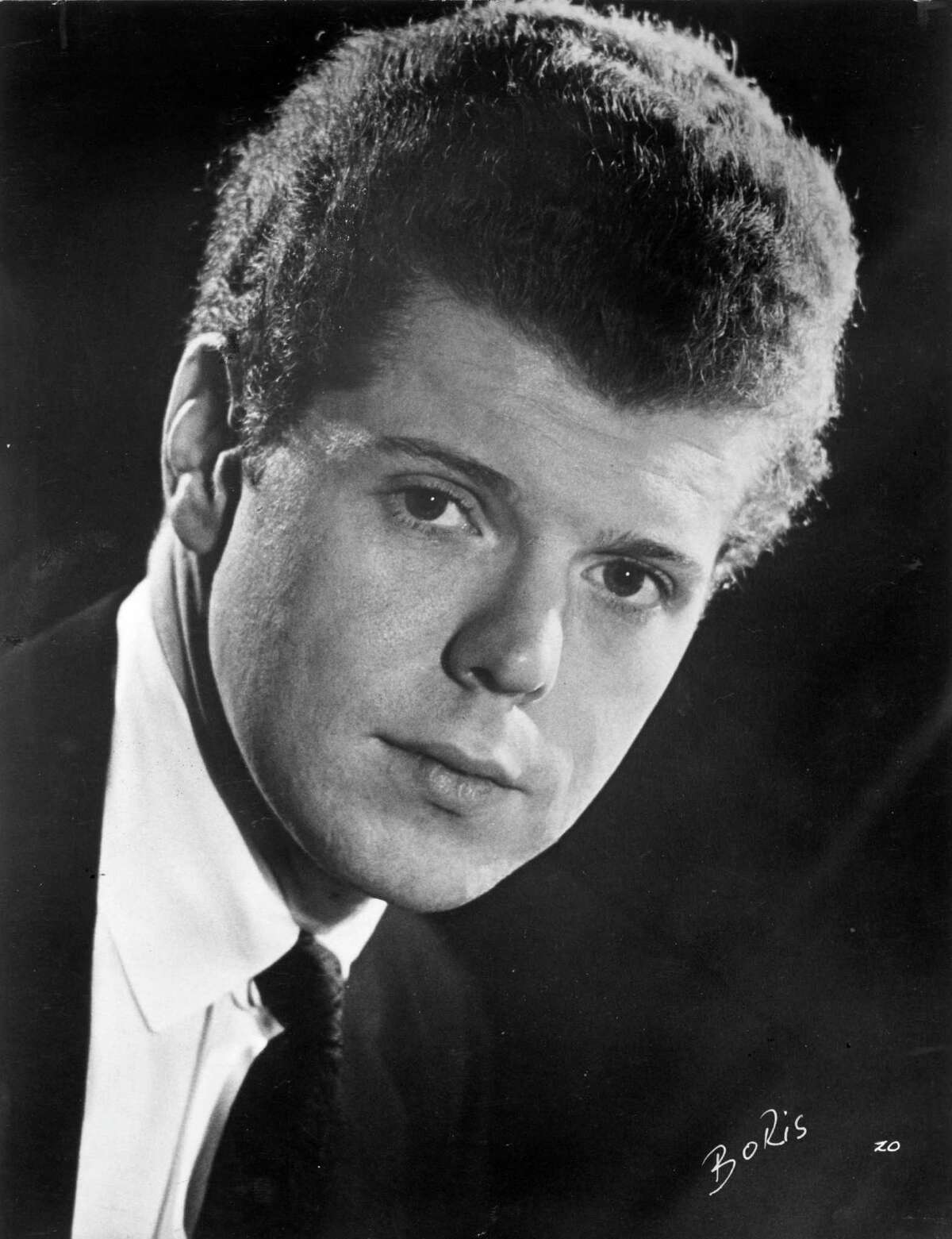 Biography recounts story of pianist Van Cliburn