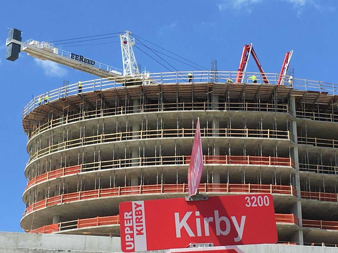 Retail Wrap Bistro to bring along bowling and bocce in its debut