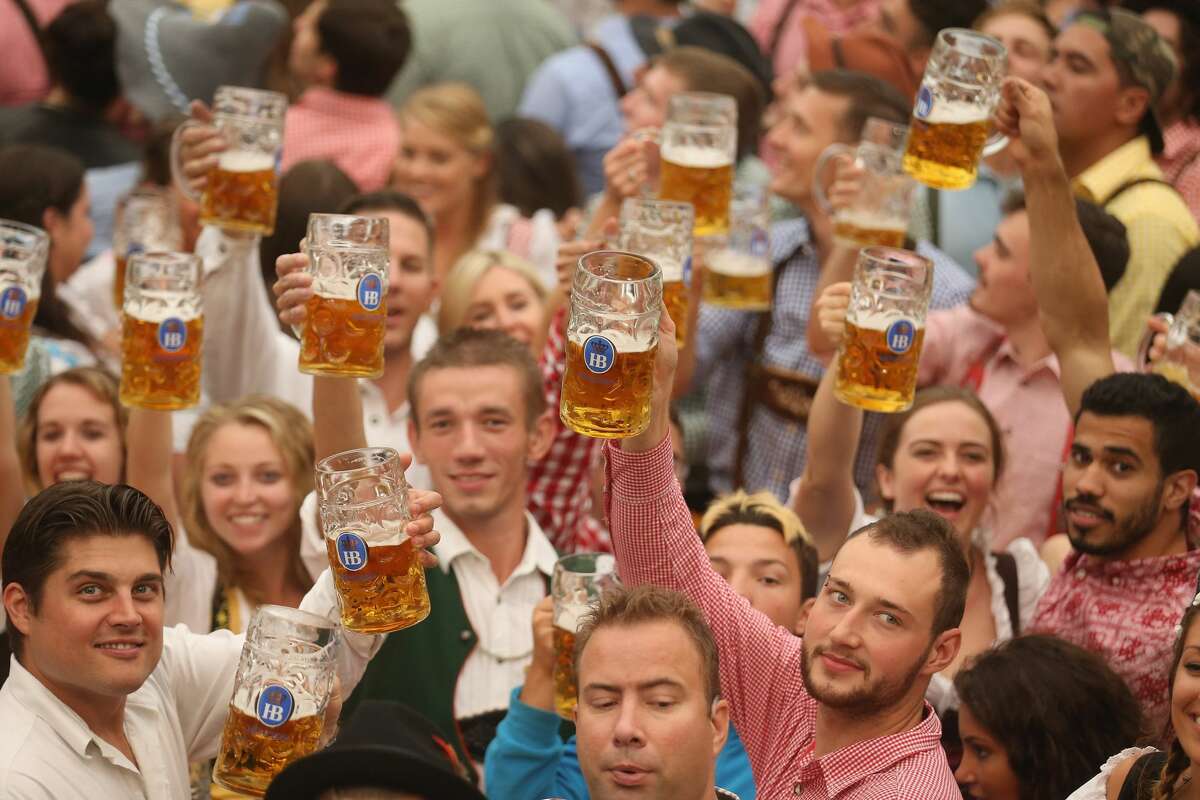 Oktoberfest 2016 kicks off in Munich