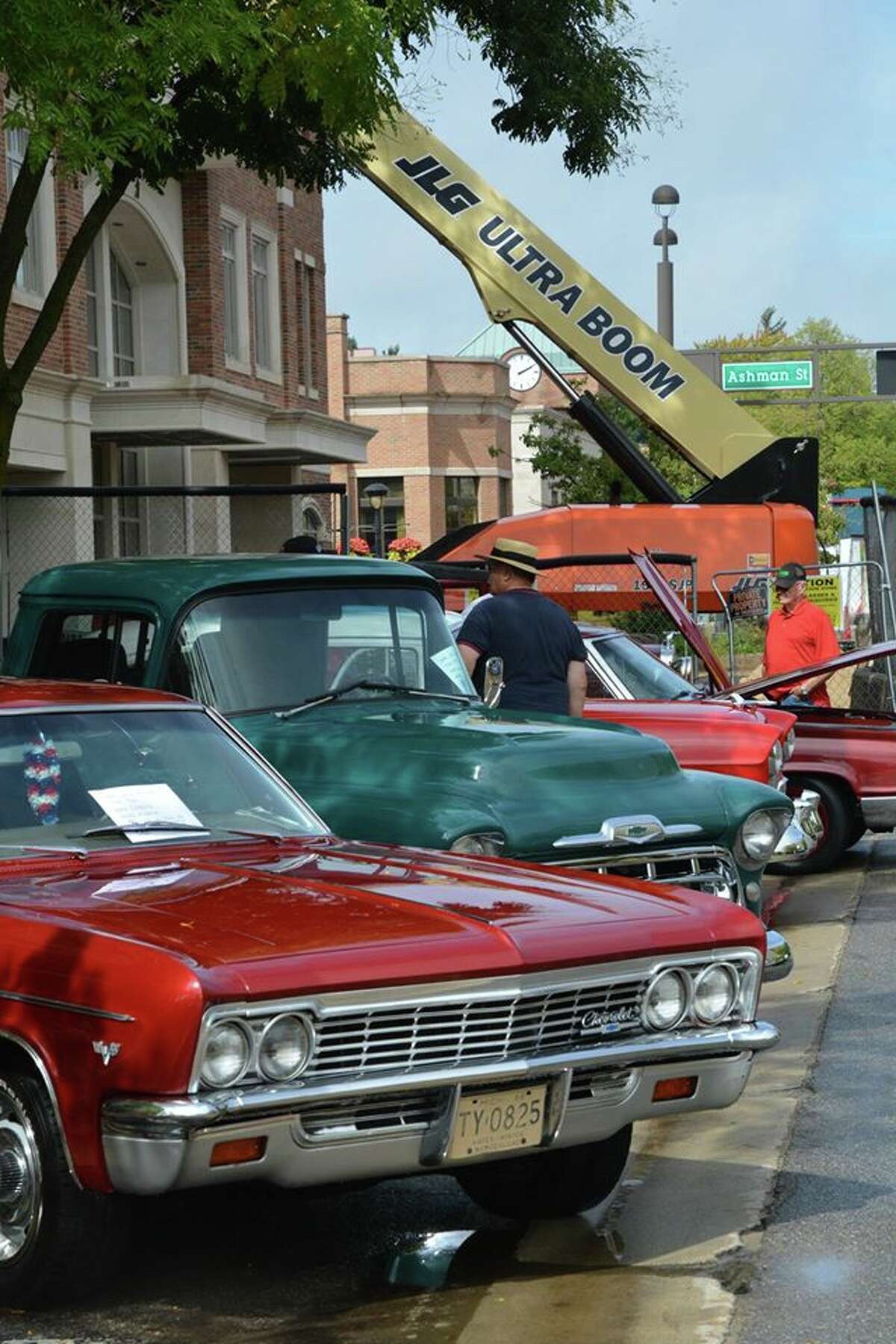 Midland's Cruise 'N Car show marks 30th anniversary