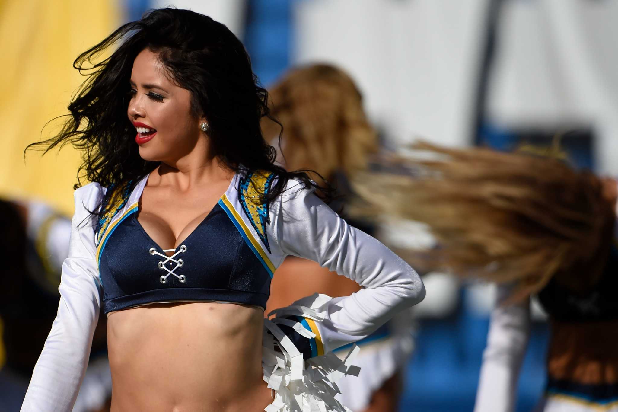 NFL cheerleaders take the field - Week 2