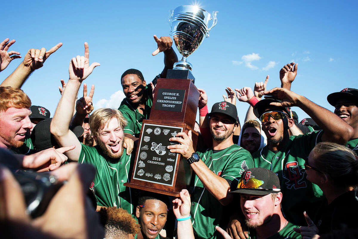 South Bend Cubs win Midwest League Championship by sweeping Clinton