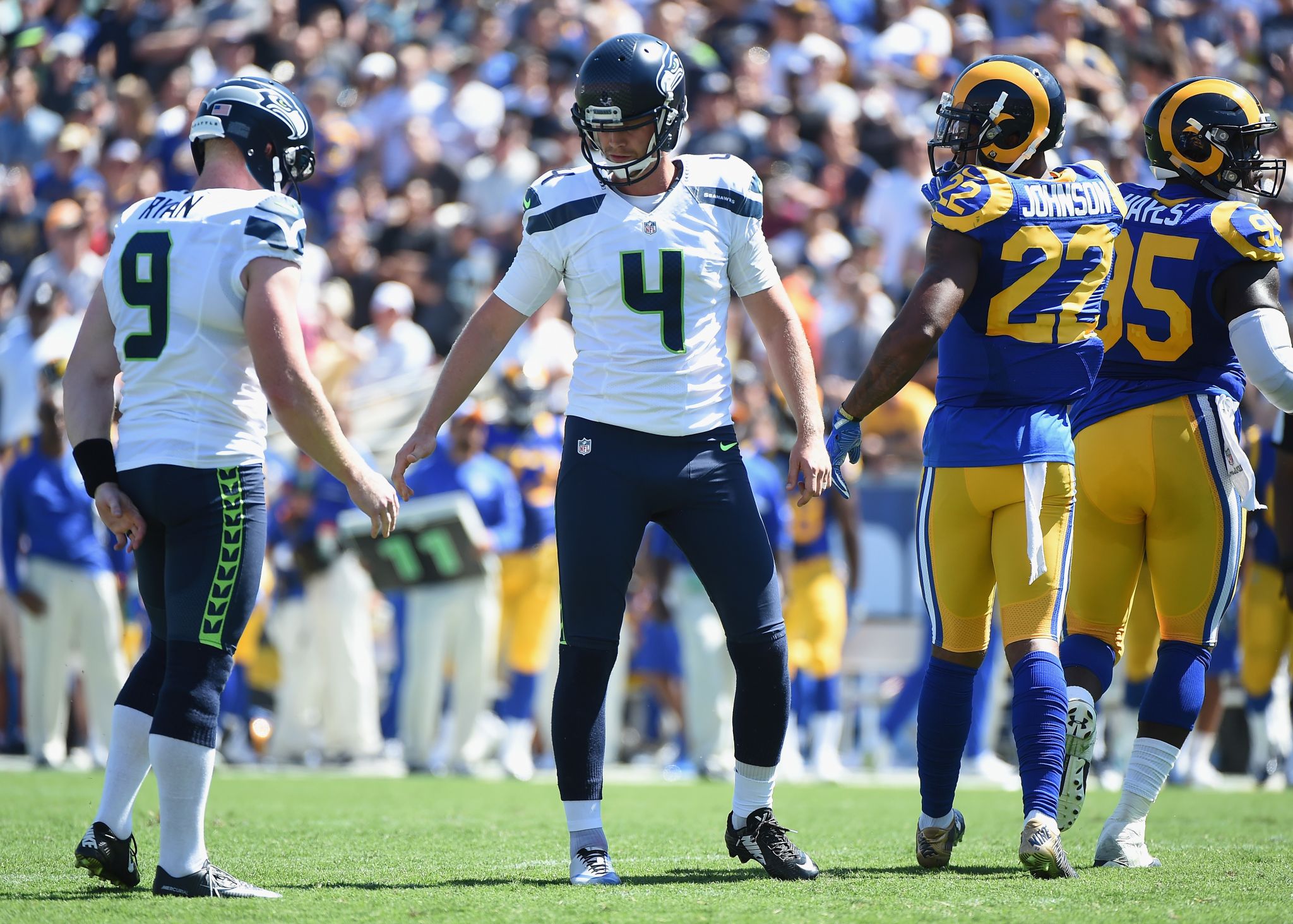 Former Seahawk punter Jon Ryan signs with hometown Saskatchewan