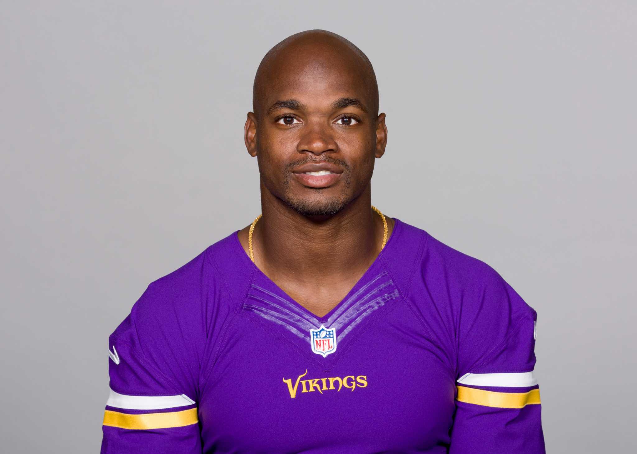 Minnesota Vikings RB Adrian Peterson has torn meniscus, could play Sunday