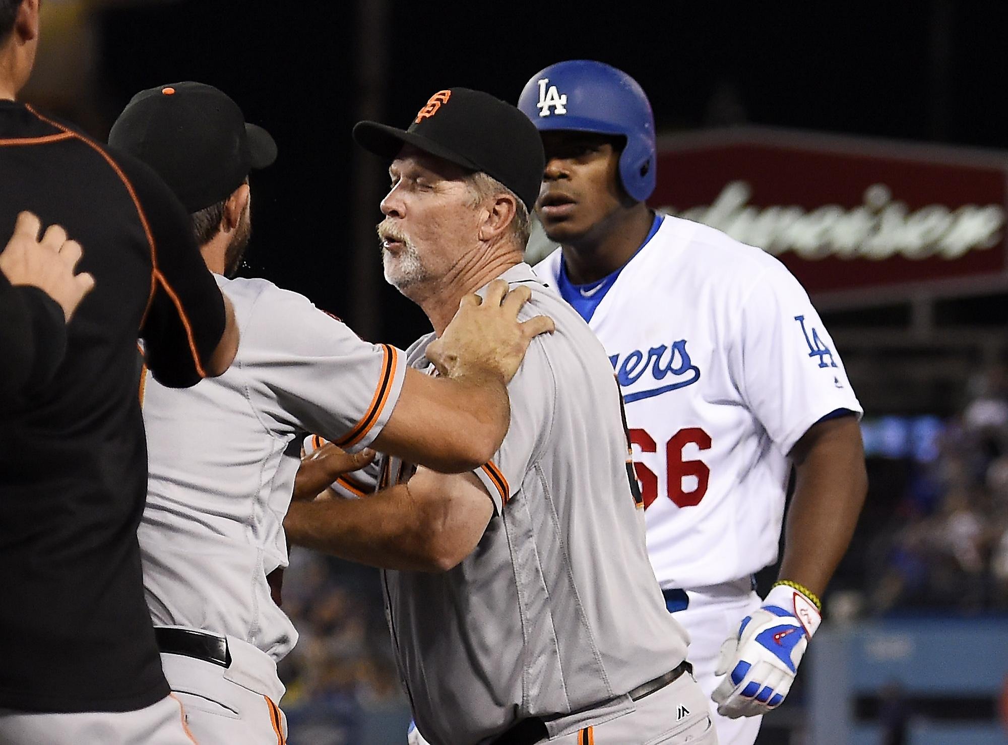 Yasiel Puig and his teammates mock Madison Bumgarner with 'Don't