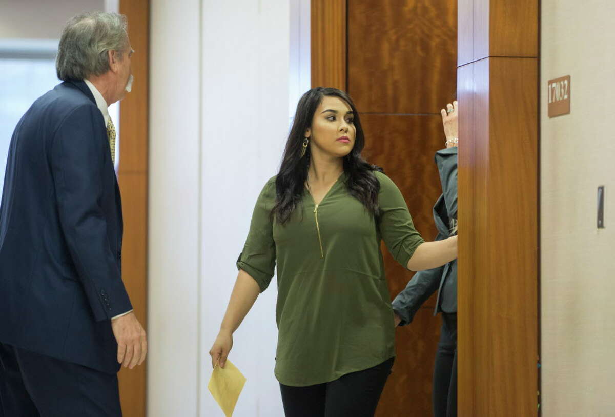 Ex-teacher Alexandria Vera allegedly impregnated by teen appears in court