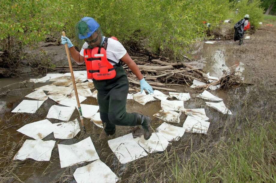 Exxon Mobil to pay $12 million for oil spill into Yellowstone - Houston Chronicle