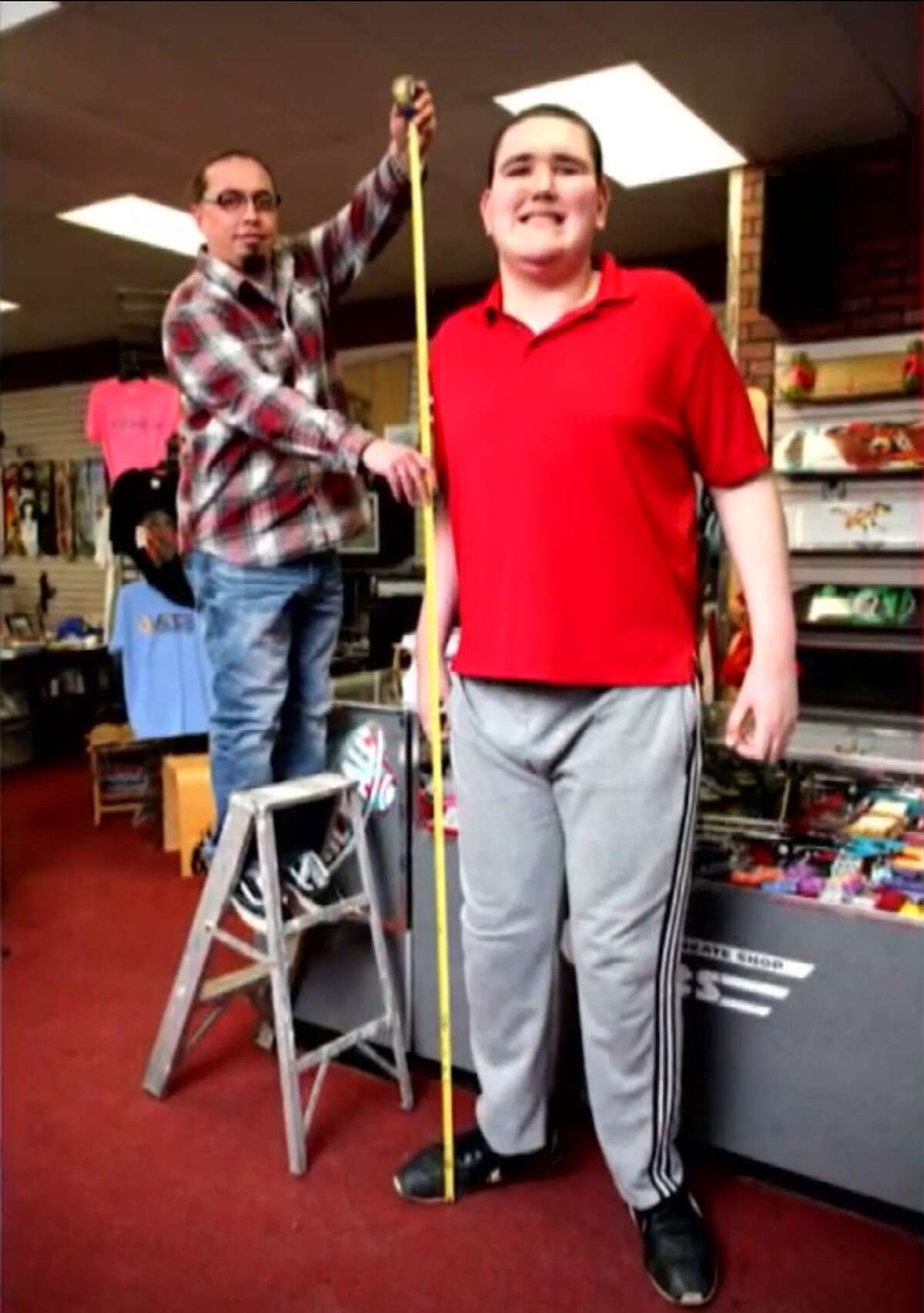 World's next tallest man alive could be this teenager in Michigan