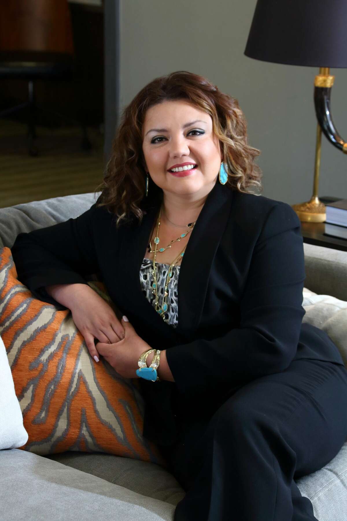 At age 17, Juanita Mendoza began working in the proof department at Wells Fargo’s Lubbock location, working her way up into roles of teller, personal banker, store manager and now, vice president.