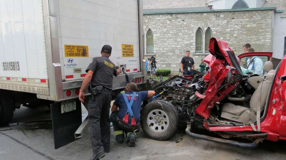 Amsterdam crash kills Clifton Park woman