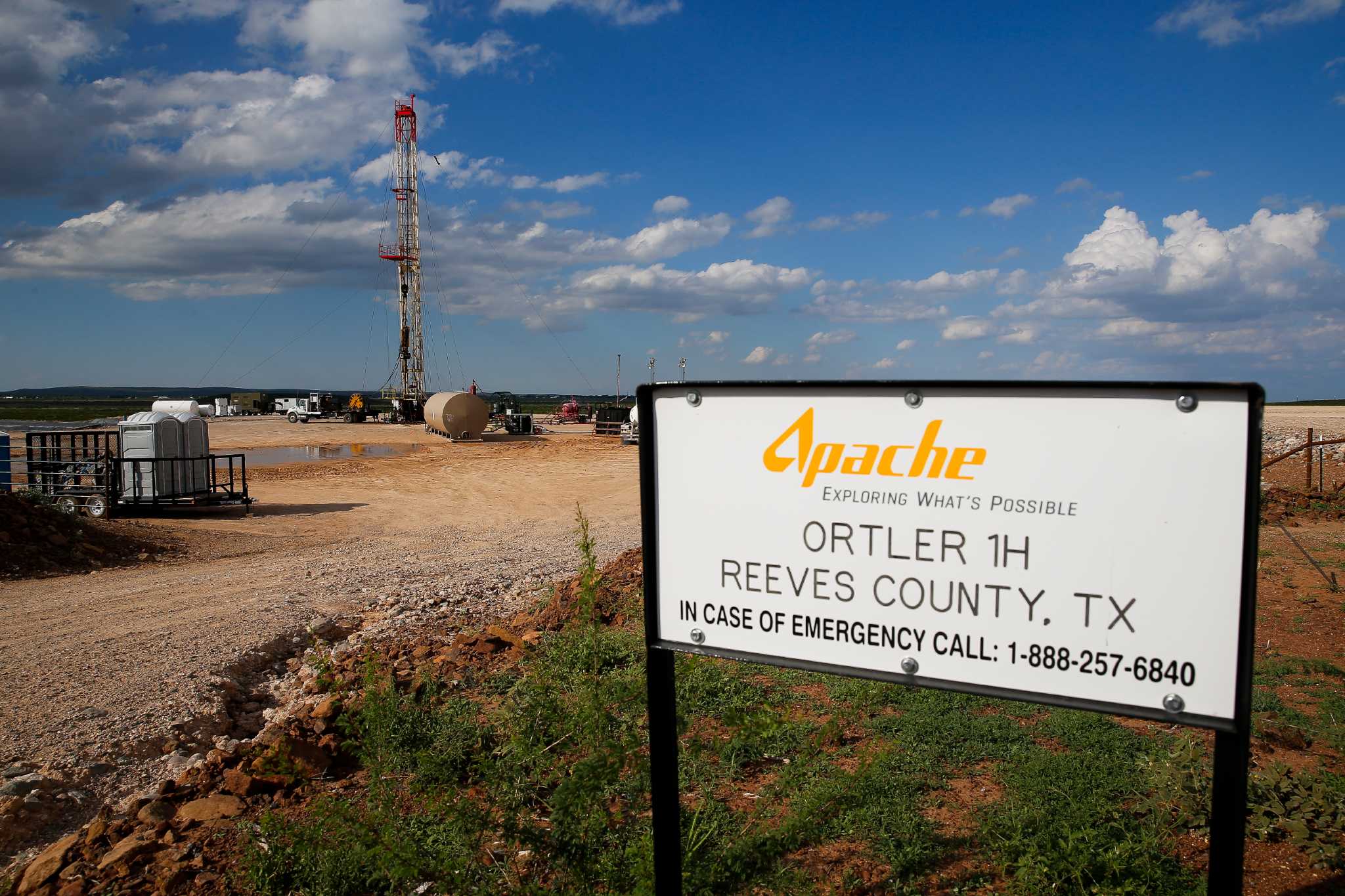 Apache commits to Enterprise's 658-mile Shin Oak pipeline