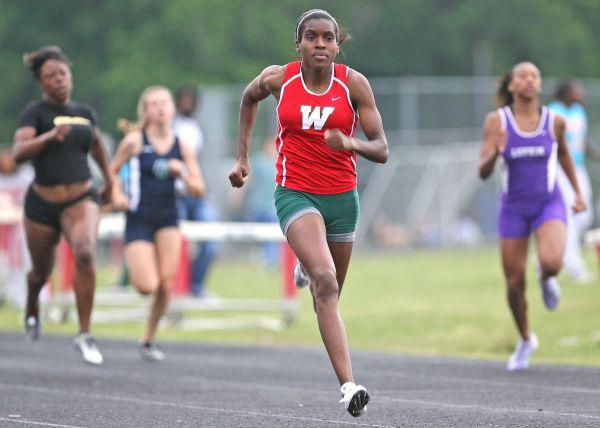 UIL reverses decision, schedules regional track and field meets