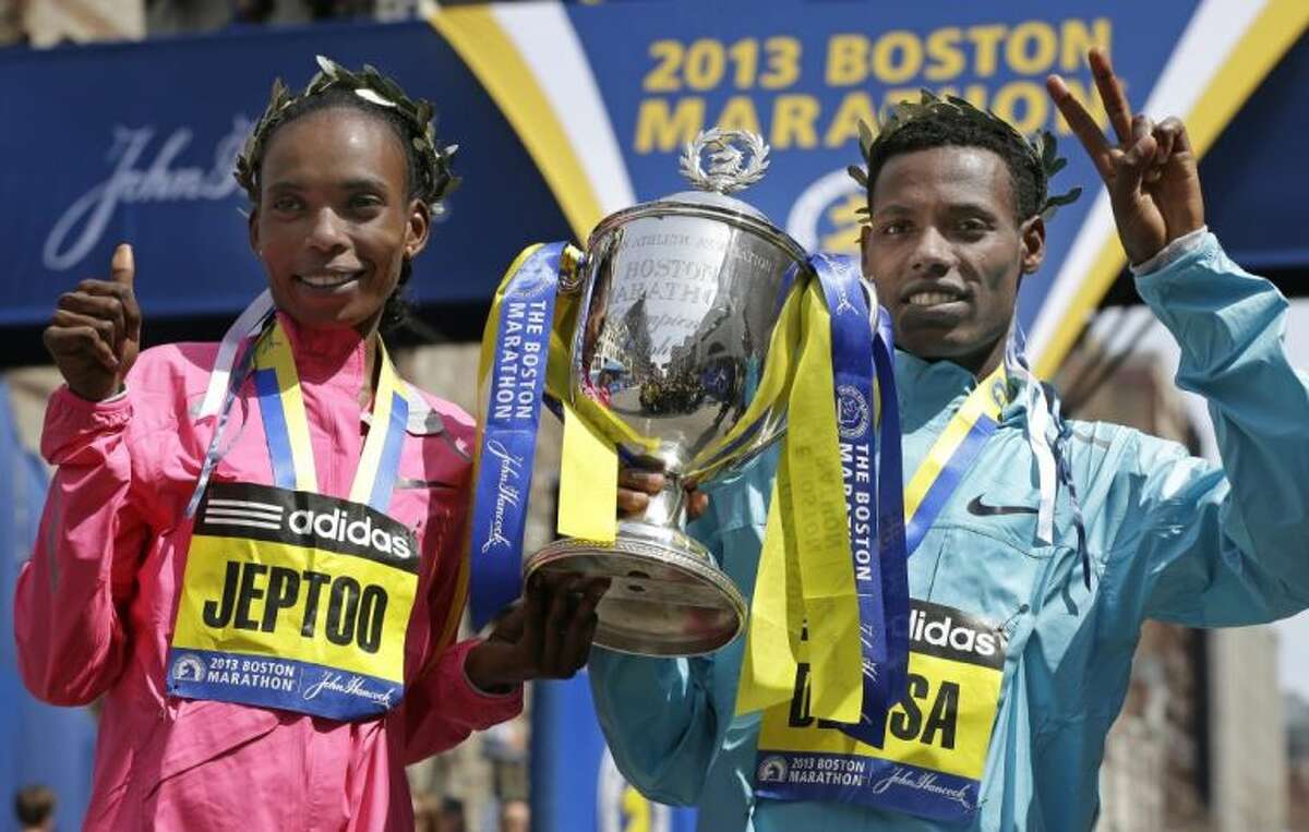 After finish, bombs shatter Boston Marathon