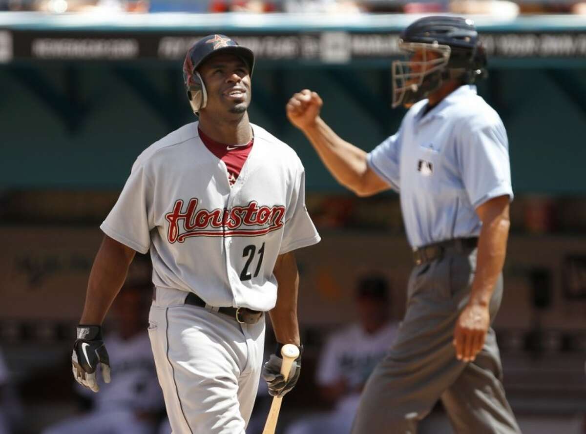 Miami Marlins Acquire Carlos Lee From Houston Astros For Matt