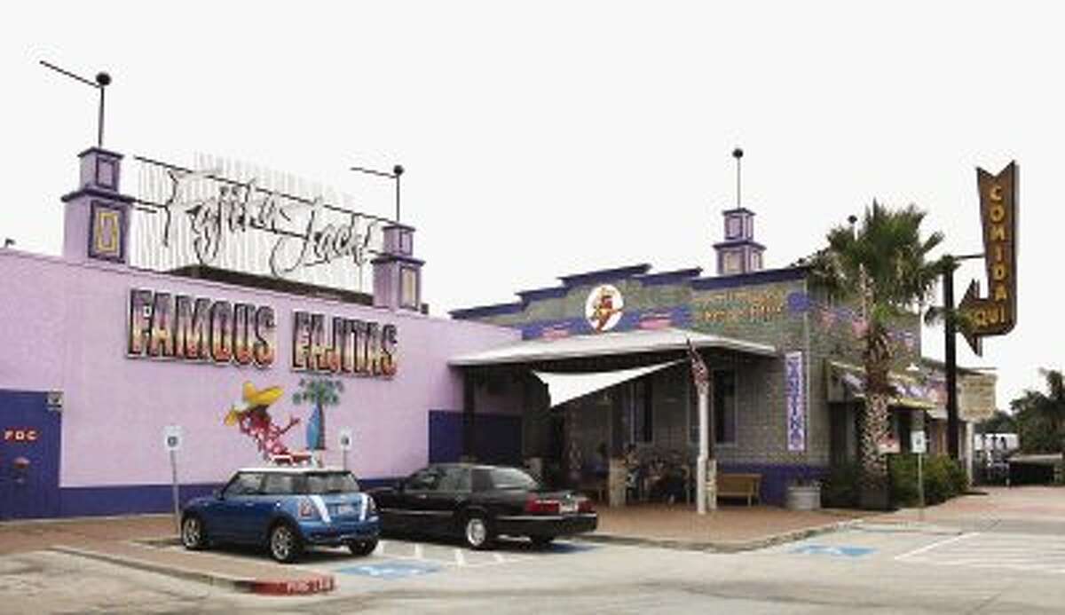 Fajita Jacks serves up new waterfront location