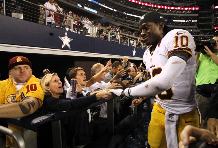 Griffin shines; Redskins hold off Cowboys 38-31