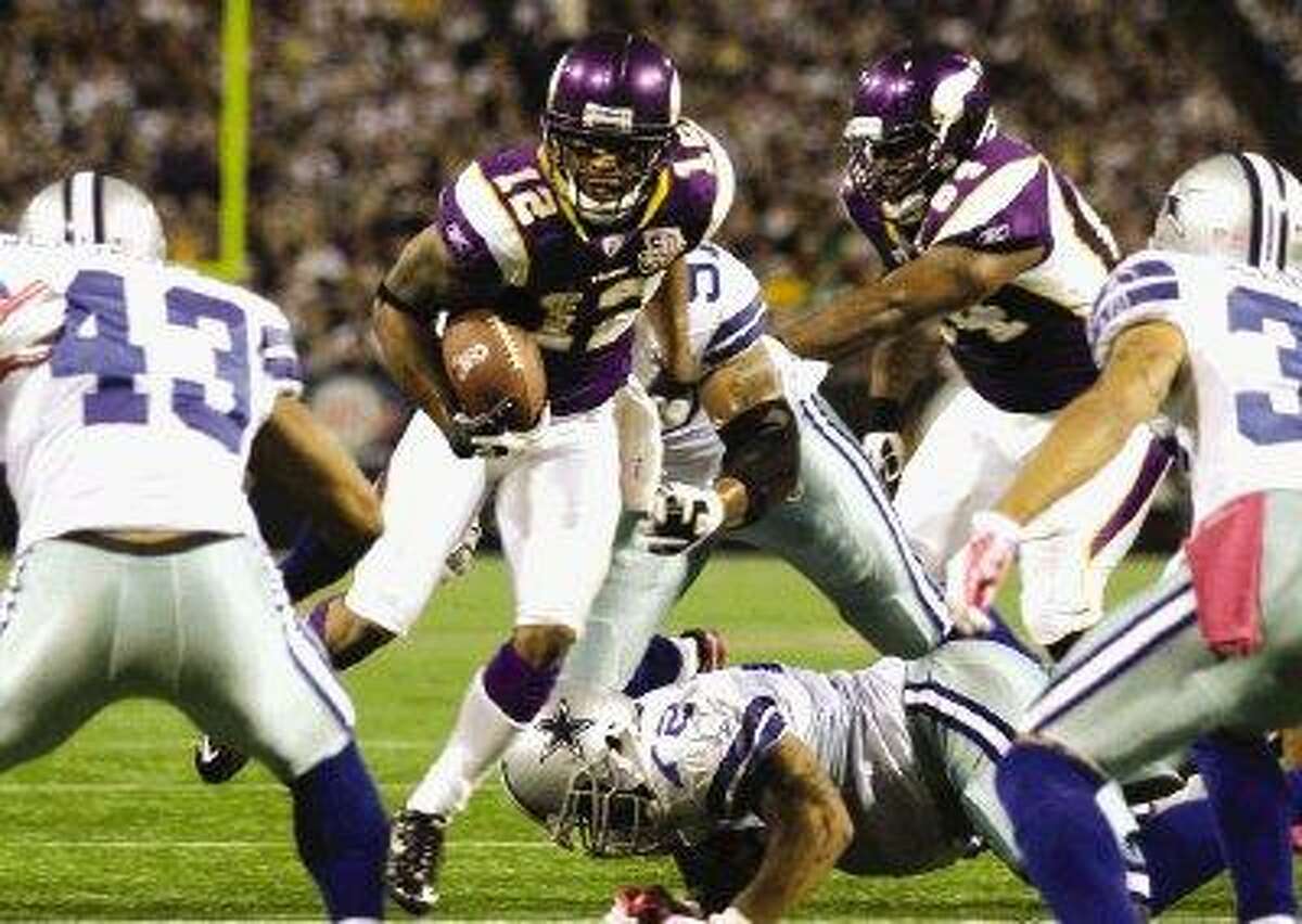 Favre, Vikings hold on for 24-21 win over Cowboys - The San Diego