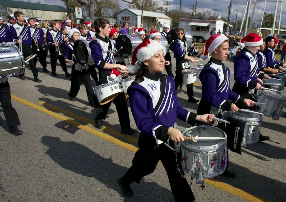 Annual Willis Christmas Parade, Festival pays tribute to soldiers
